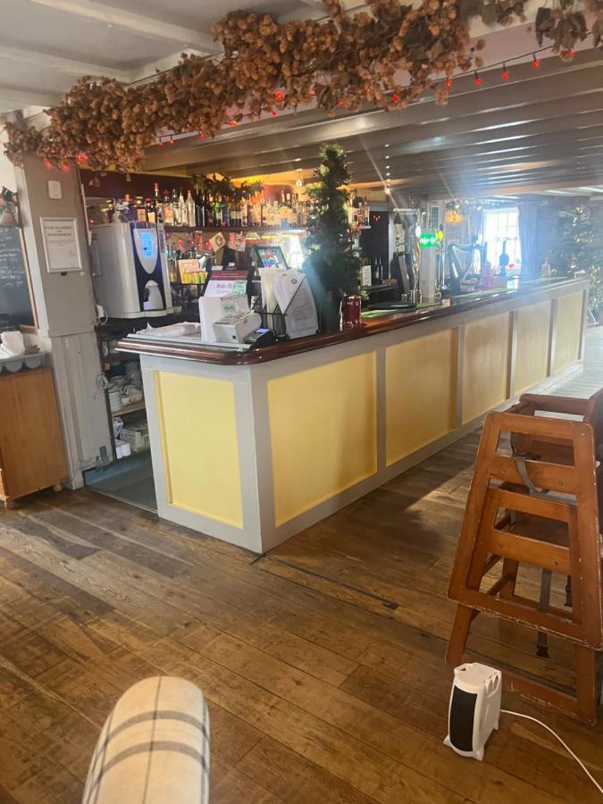 Coach And Horses Inn Penzance Exterior photo